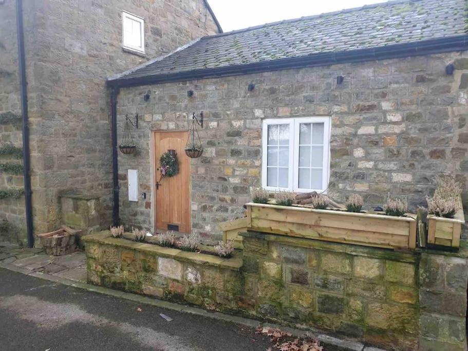 Luxury Barn Conversion At Rudding ハロゲート エクステリア 写真